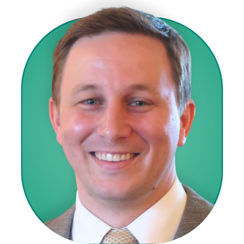 Headshot of Elliott Dennis